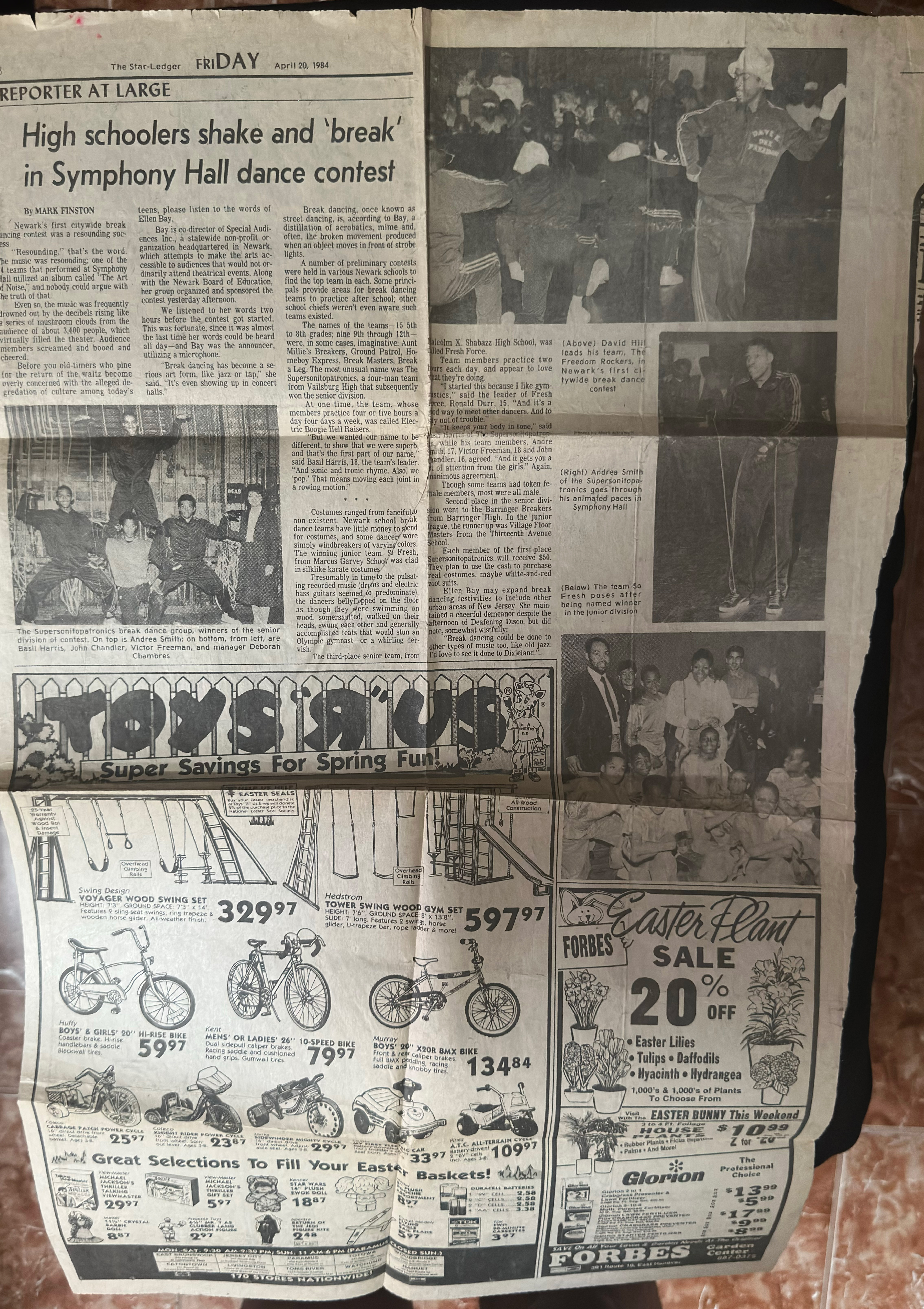 Press clipping filed as citywide Symphony Hall contest.